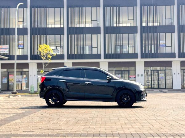 BALENO HB AT HITAM 2021 - Gambar 7