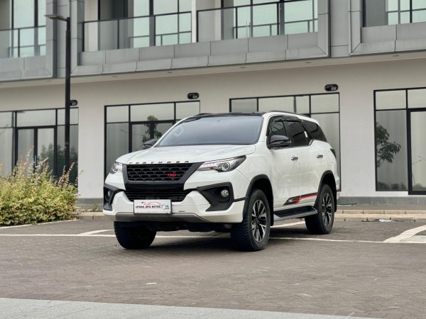 FORTUNER 2.4 VRZ TRD AT PUTIH 2019 - Gambar 7