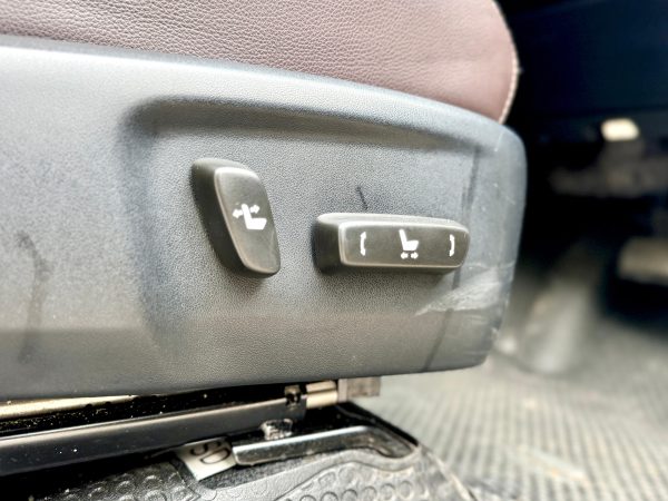 FORTUNER 2.4 VRZ TRD AT PUTIH 2019 - Gambar 15