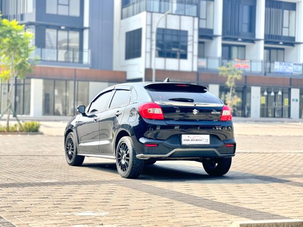 BALENO HB AT HITAM 2021 - Gambar 4