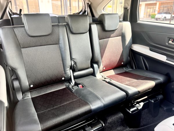 AVANZA VELOZ 1.5 Q AT HITAM 2022 - Gambar 15