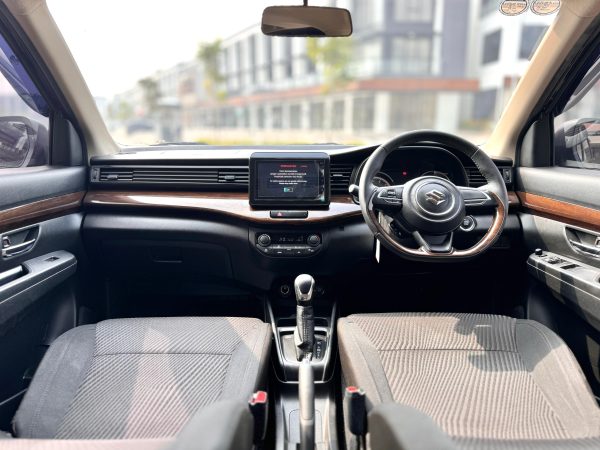 ERTIGA GX AT HITAM 2021 - Gambar 11