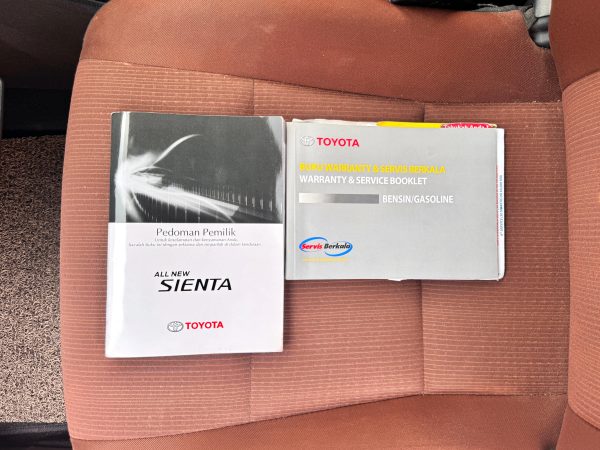 SIENTA Q AT ORANGE 2017 - Gambar 15