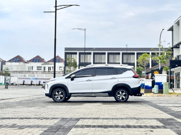 XPANDER CROSS PREMIUM AT PUTIH 2021 - Gambar 5