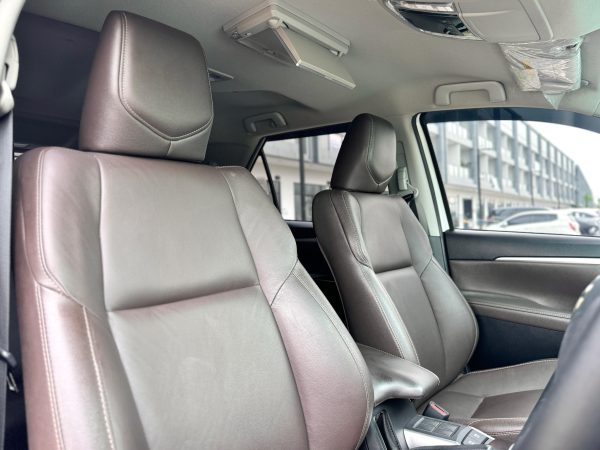 FORTUNER 2.4 VRZ TRD AT PUTIH 2019 - Gambar 10