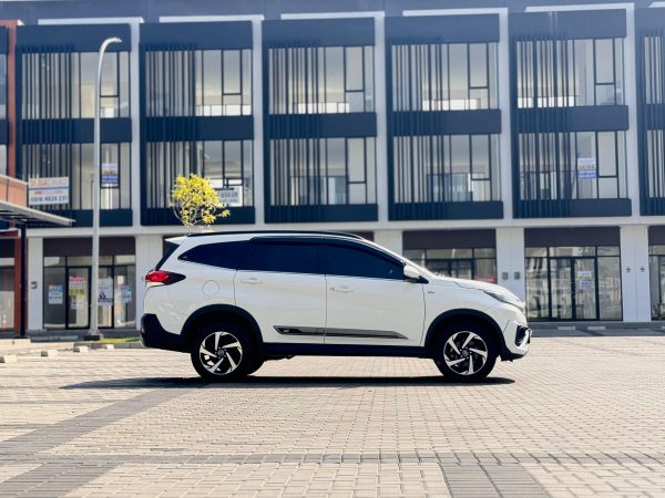 RUSH GR SPORT AT PUTIH 2023 - Gambar 7