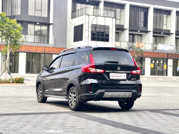 XL7 Beta AT Hitam 2021 - Gambar 4