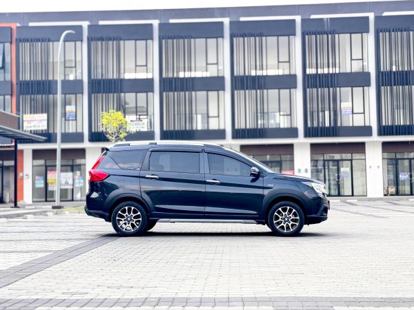 XL7 Beta AT Hitam 2021 - Gambar 6