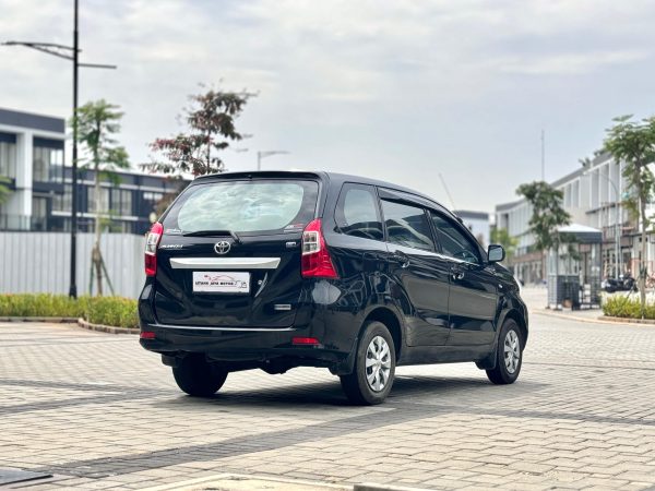AVANZA 1.3 E AT HITAM 2018 - Gambar 4