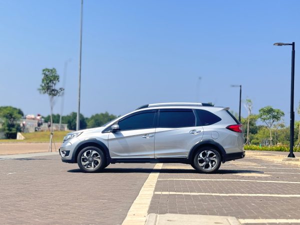 BRV E AT SILVER 2017 - Gambar 7