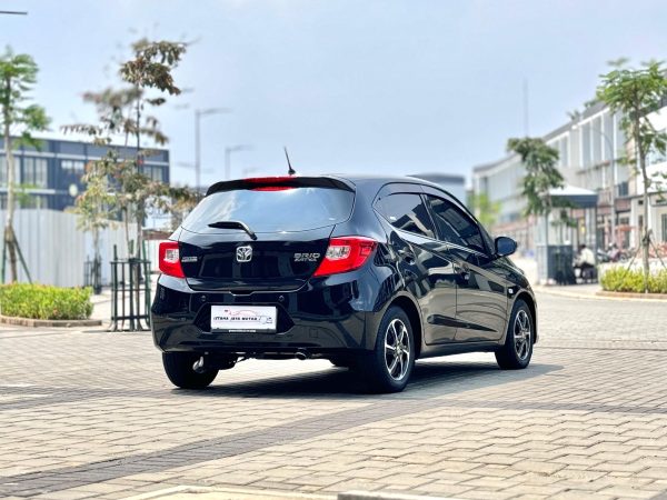 BRIO E AT HITAM 2024 - Gambar 7
