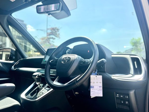 VOXY 2.0 AT PUTIH 2023 - Gambar 9