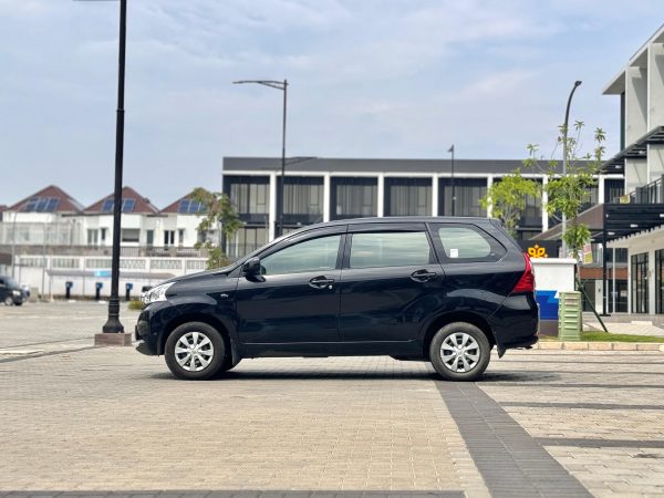 AVANZA 1.3 E AT HITAM 2018 - Gambar 6