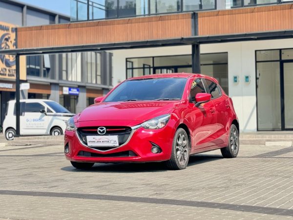 MAZDA 2 GT AT MERAH 2016 - Gambar 3
