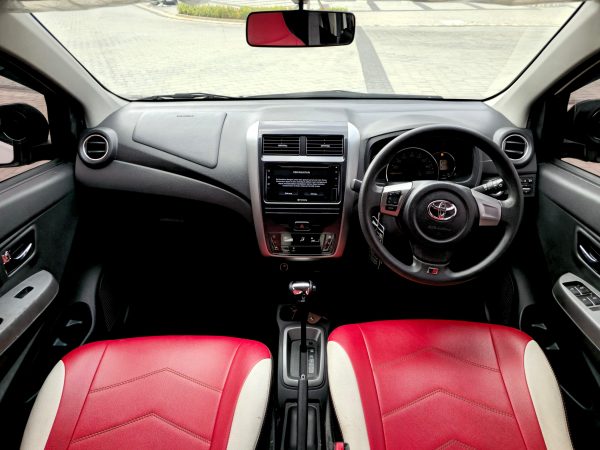 AGYA 1.2 GR SPORT AT PUTIH 2022 - Gambar 9