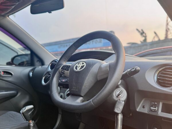 ETIOS VELCO G MT HITAM 2015 - Gambar 9
