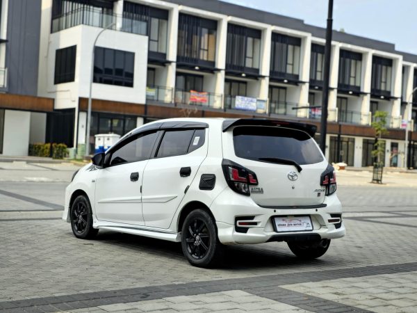AGYA 1.2 GR SPORT AT PUTIH 2022 - Gambar 7