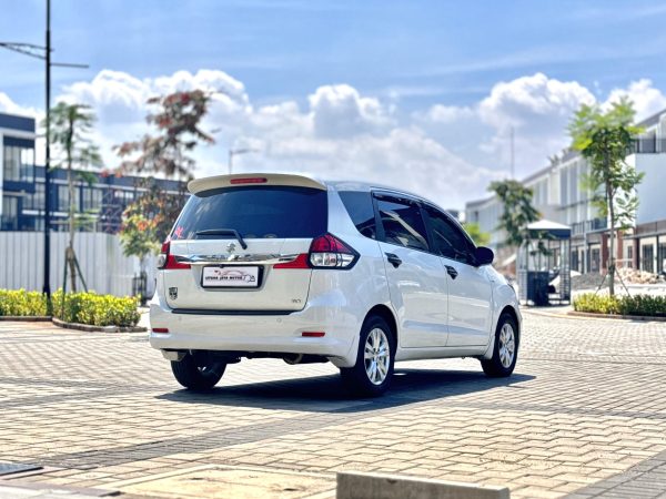 ERTIGA GX MT PUTIH 2018 - Gambar 7