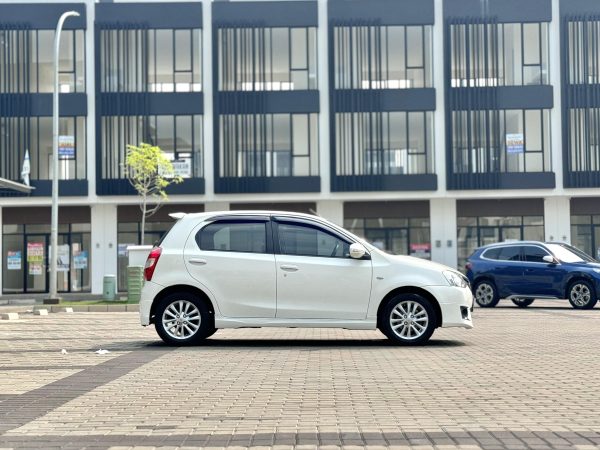 ETIOS G MT PUTIH 2016 - Gambar 5