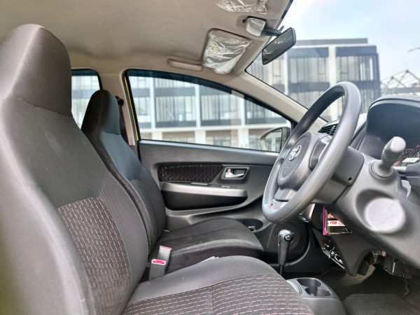 AGYA 1.2 GR SPORT AT KUNING 2022 - Gambar 10