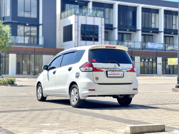 ERTIGA GX MT PUTIH 2018 - Gambar 6