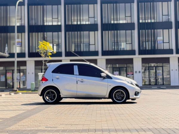 BRIO E MT SILVER 2016 - Gambar 6
