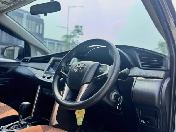 INNOVA 2.4 G DIESEL AT SILVER 2020 - Gambar 9