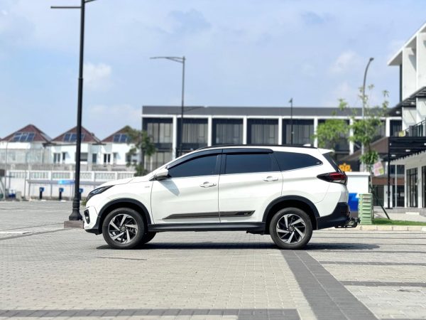 RUSH GR SPORT AT PUTIH 2022 - Gambar 6