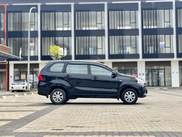 AVANZA 1.3 E AT HITAM 2018 - Gambar 7