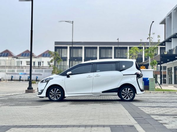 SIENTA Q AT PUTIH 2018 - Gambar 6