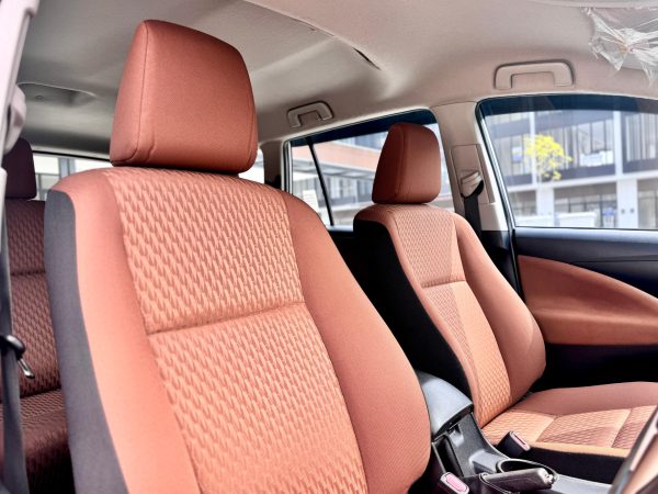 INNOVA 2.4 G DIESEL AT SILVER 2020 - Gambar 13