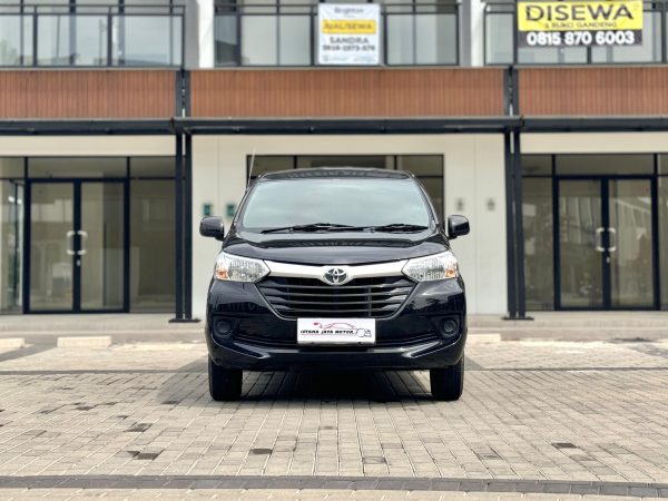 AVANZA 1.3 E AT HITAM 2018