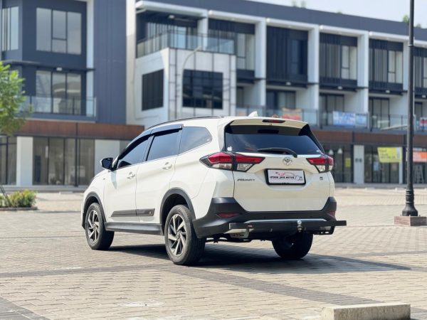 RUSH GR SPORT AT PUTIH 2022 - Gambar 5