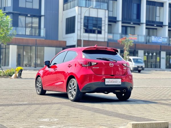 MAZDA 2 GT AT MERAH 2016 - Gambar 4