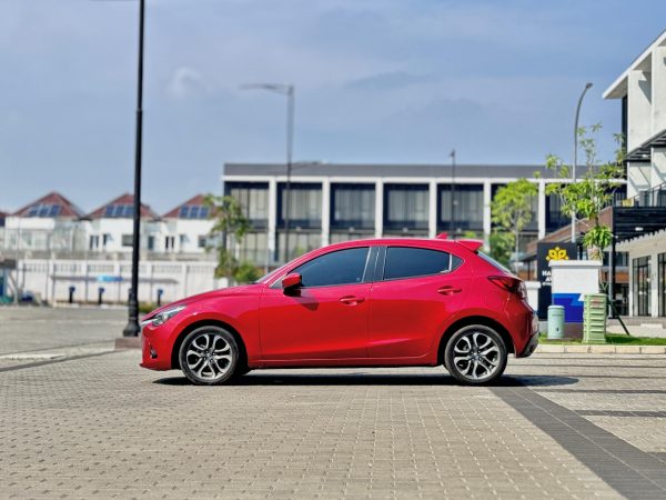 MAZDA 2 GT AT MERAH 2016 - Gambar 6