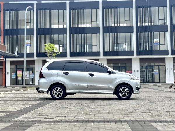 AVANZA VELOZ 1.5 AT SILVER 2018 - Gambar 5