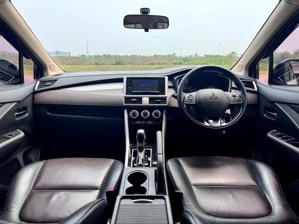 XPANDER CROSS PREMIUM AT PUTIH 2021 - Gambar 11
