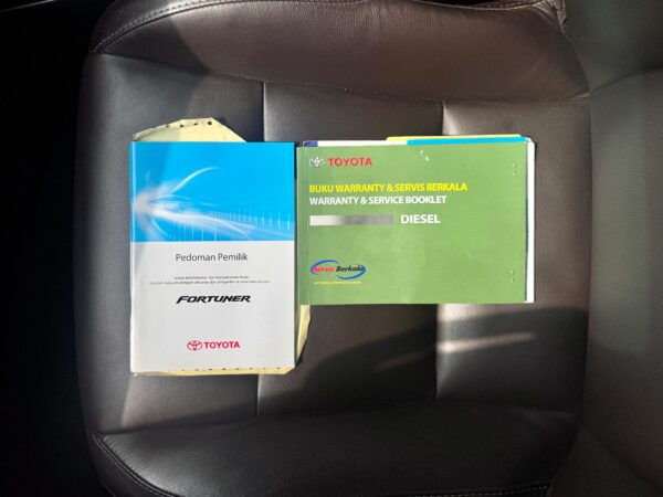 FORTUNER 2.4 VRZ AT PUTIH 2016 - Gambar 16