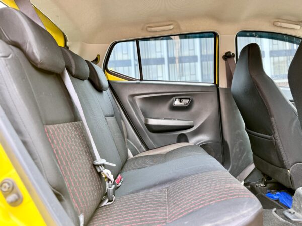 AGYA 1.2 GR SPORT AT KUNING 2021 - Gambar 13