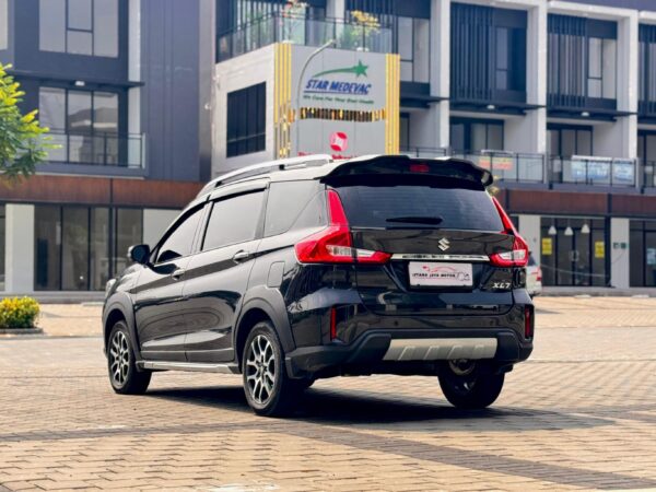 XL7 BETA AT HITAM 2022 - Gambar 4