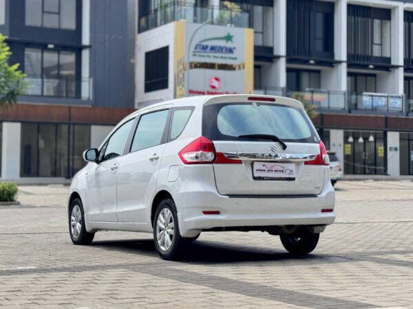 ERTIGA GX MT PUTIH 2018 - Gambar 4