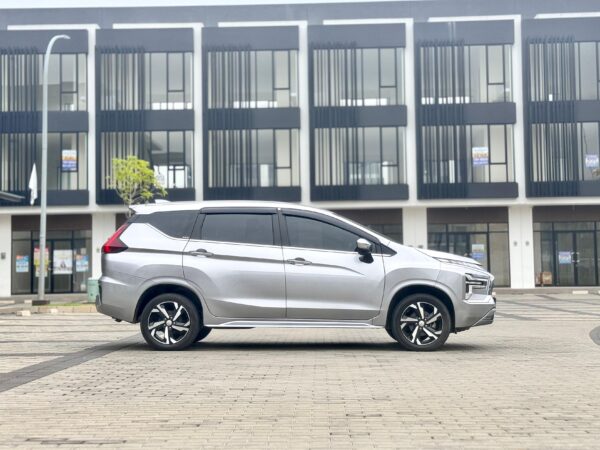 XPANDER ULTIMATE AT SILVER 2022 - Gambar 5