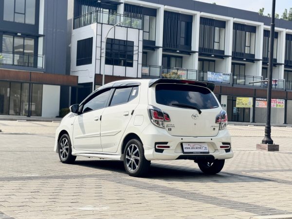 AGYA 1.2 GR SPORT MT PUTIH 2021 - Gambar 4