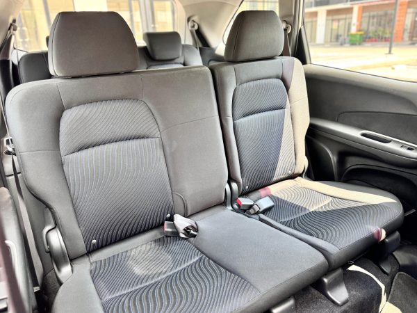 MOBILIO RS MT SILVER 2015 - Gambar 14