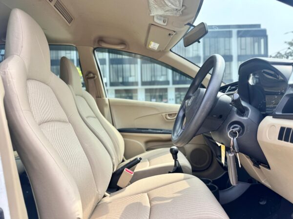 MOBILIO E MT PUTIH 2016 - Gambar 10
