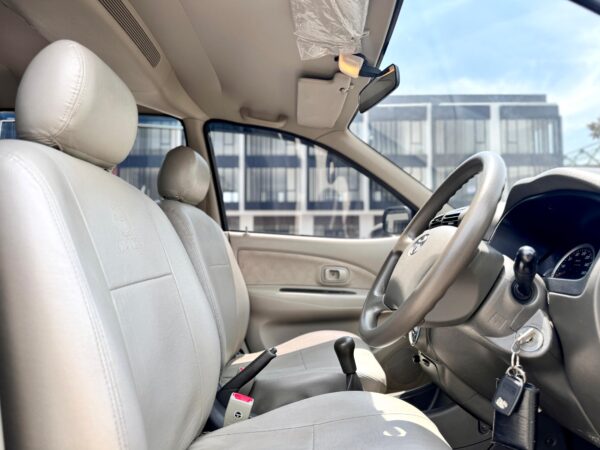 AVANZA 1.3 G MT HITAM 2011 - Gambar 11