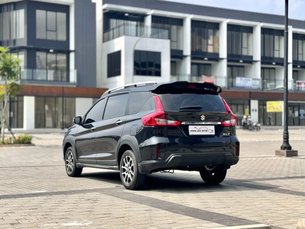 XL7 BETA AT HITAM 2022 - Gambar 5
