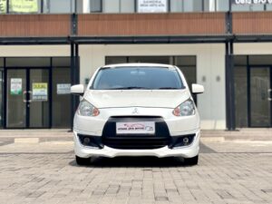 MIRAGE GL SPORT AT PUTIH 2015