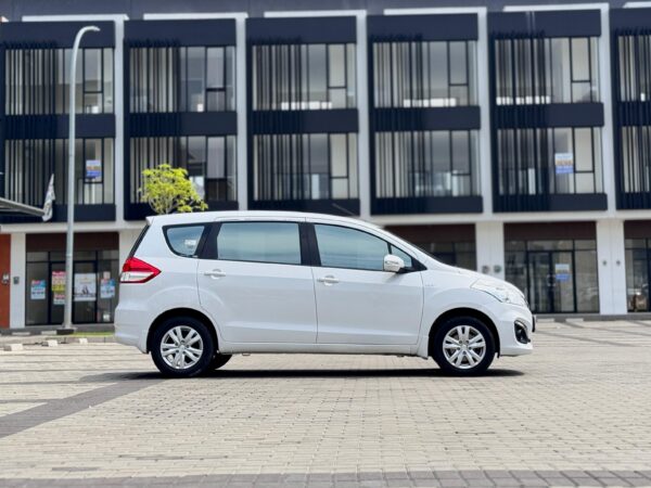 ERTIGA GX MT PUTIH 2018 - Gambar 6