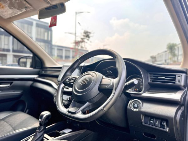 XL7 BETA AT HITAM 2022 - Gambar 9